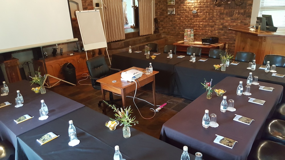 Blackwaters River Lodge 20/30