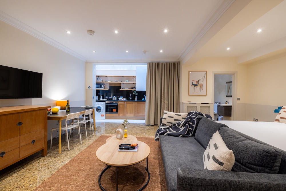 Courtfield Gardens Apartments 34/50