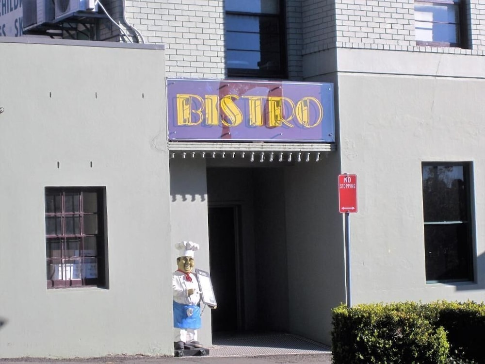 Katoomba Hotel 1/17