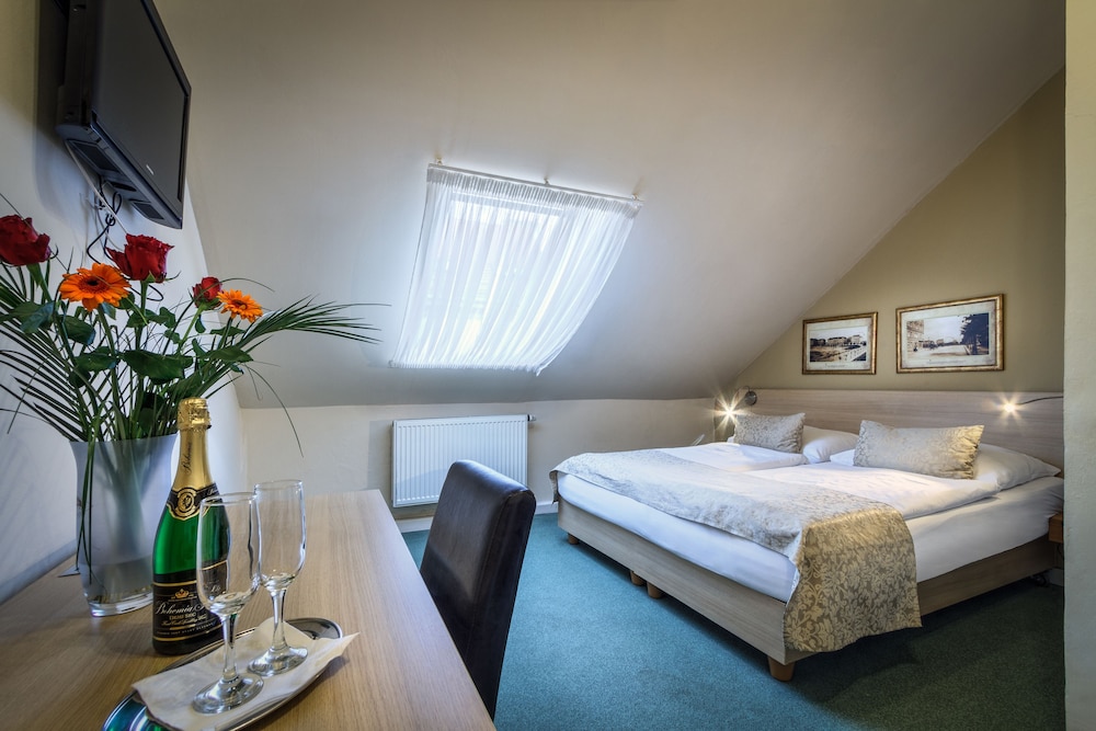 Taurus Hotel Prague 32/65