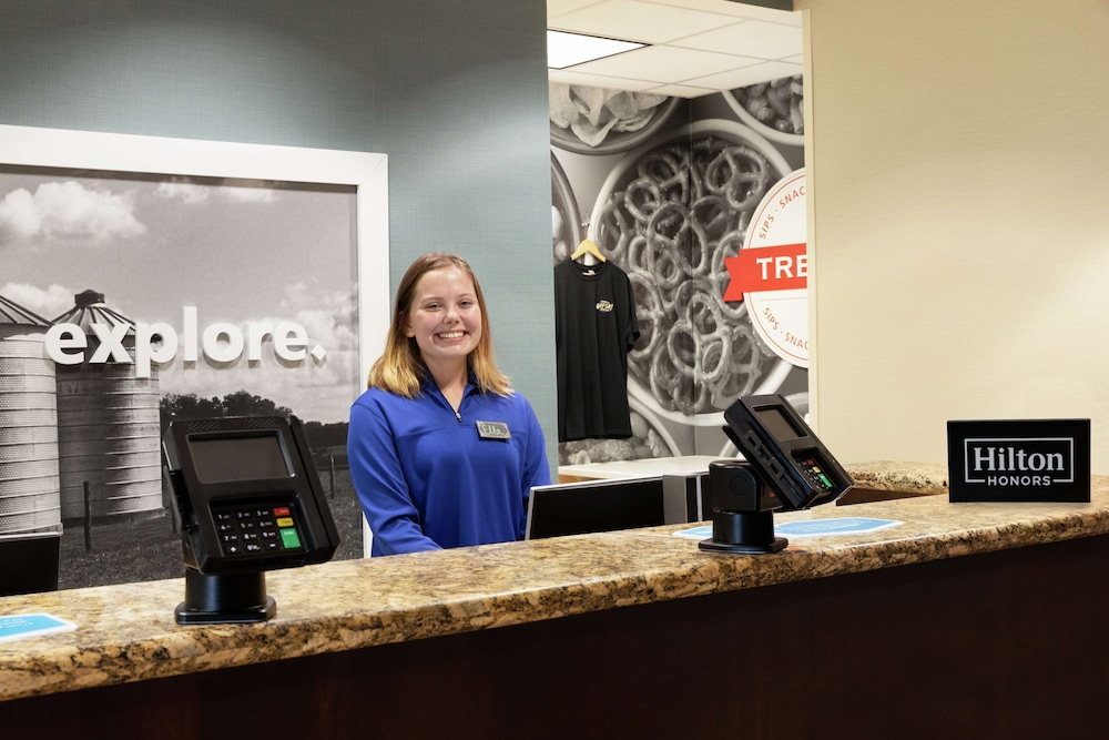 Hampton Inn and Suites Rogers 6/29