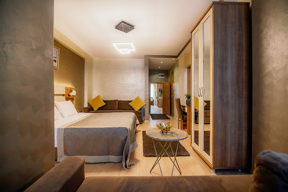 Kavalali Suites 32/50