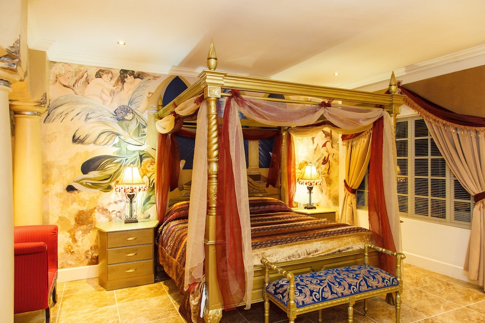 The Angels Place Boutique Hotel 7/38