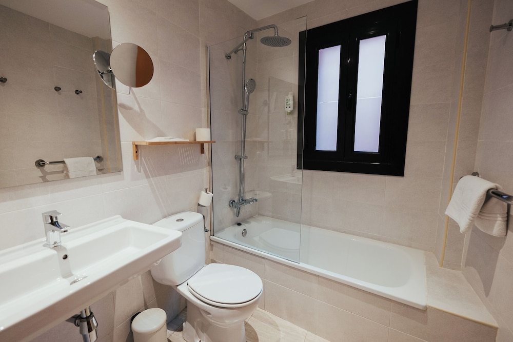 Rambla Bacardi Apartments 48/50