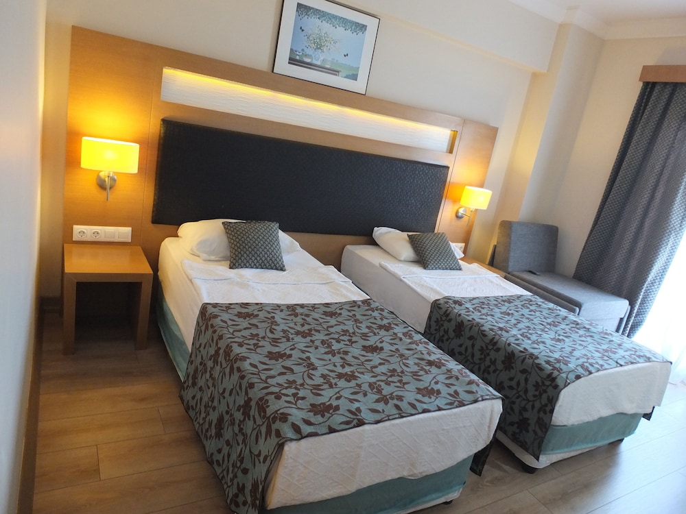 غرفة قياسية بسريرين منفصلين، Marbel Hotel 2/10