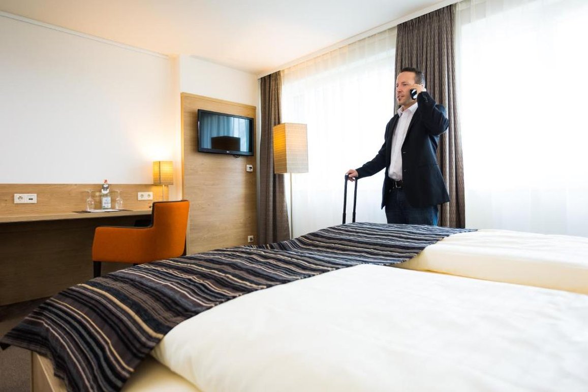 Stadthotel am Romerturm 16/54