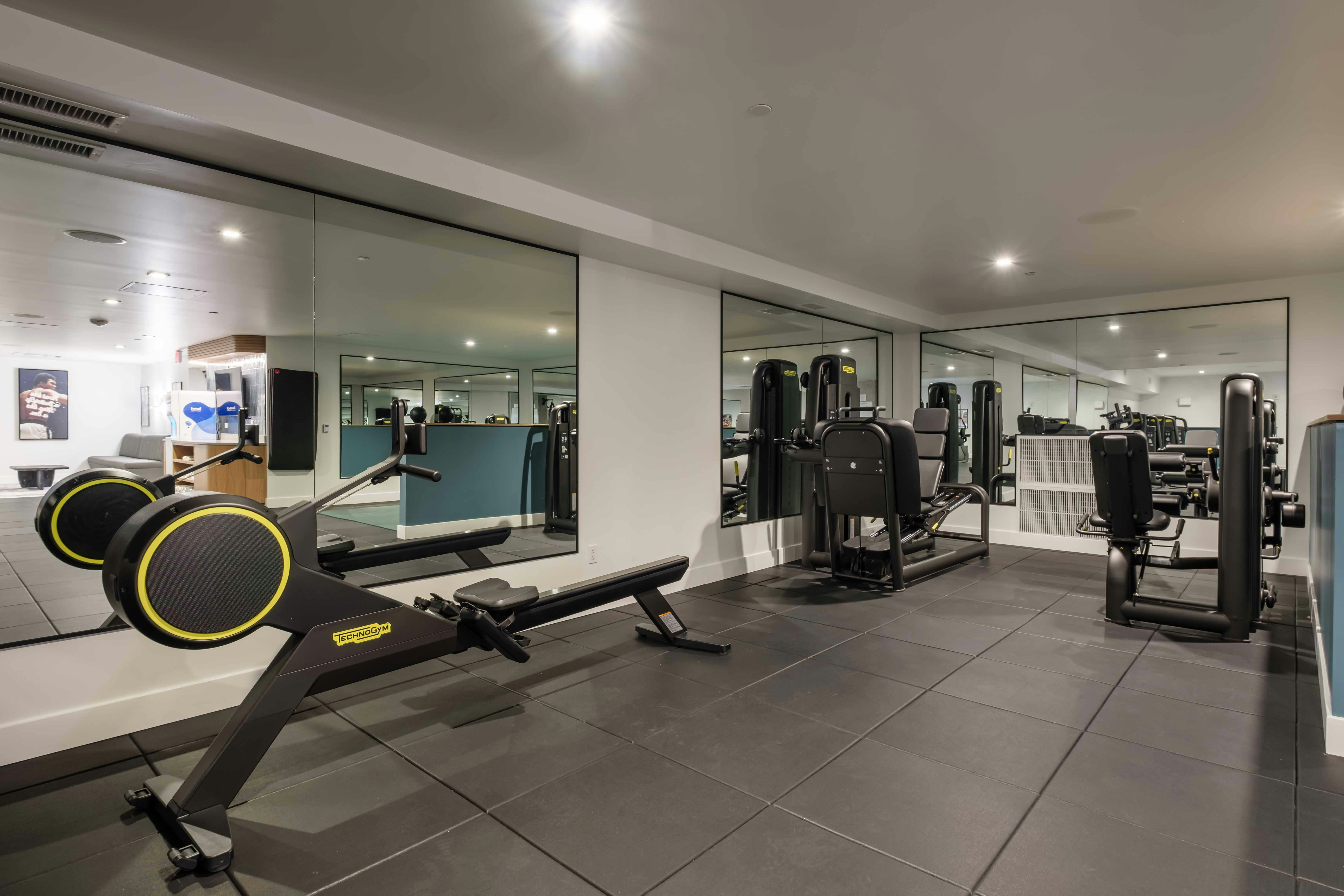 Hotel Bourre Bonne Louisville, Curio Collection by Hilton 26/56