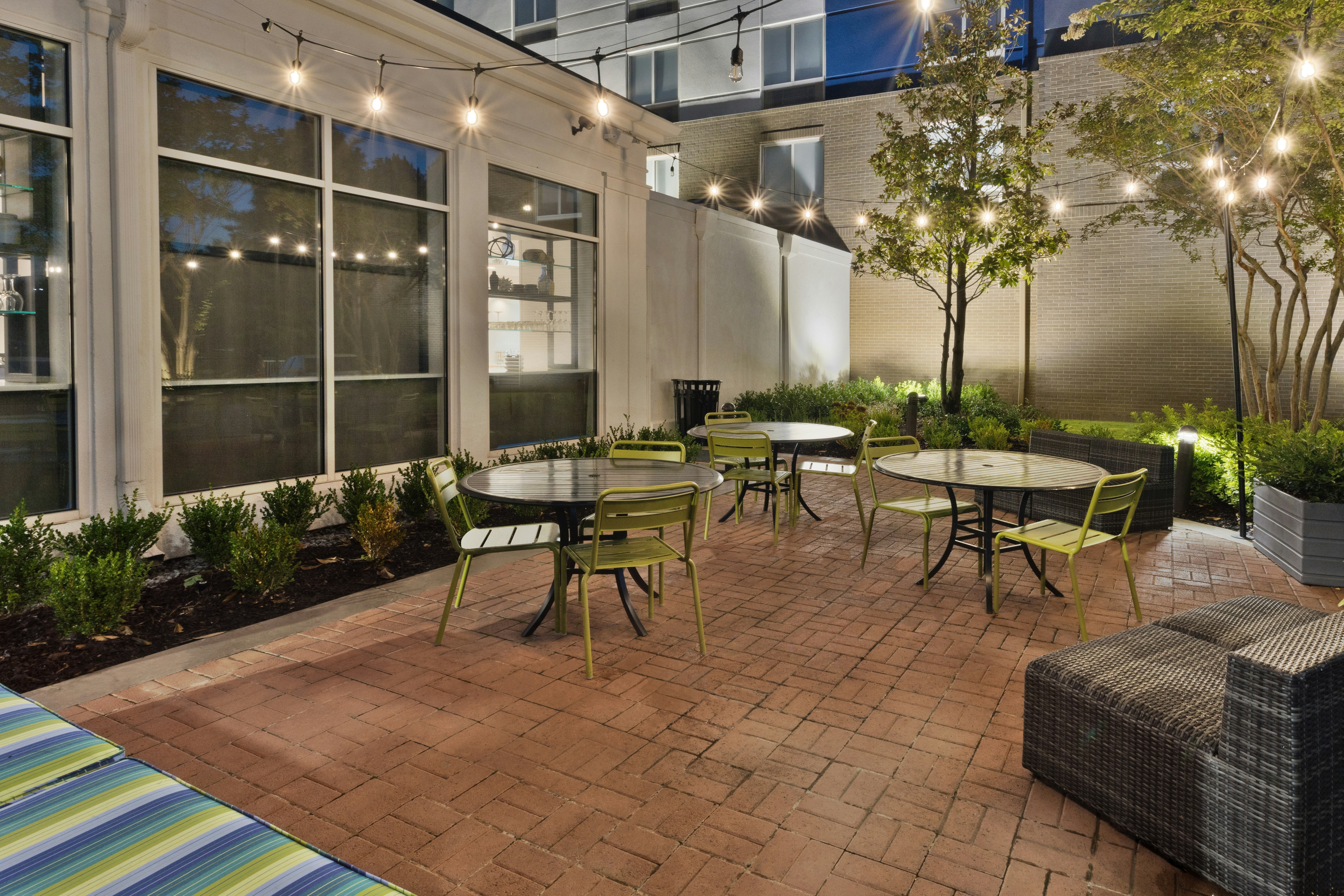 Hilton Garden Inn Birmingham Lakeshore Drive 11/27