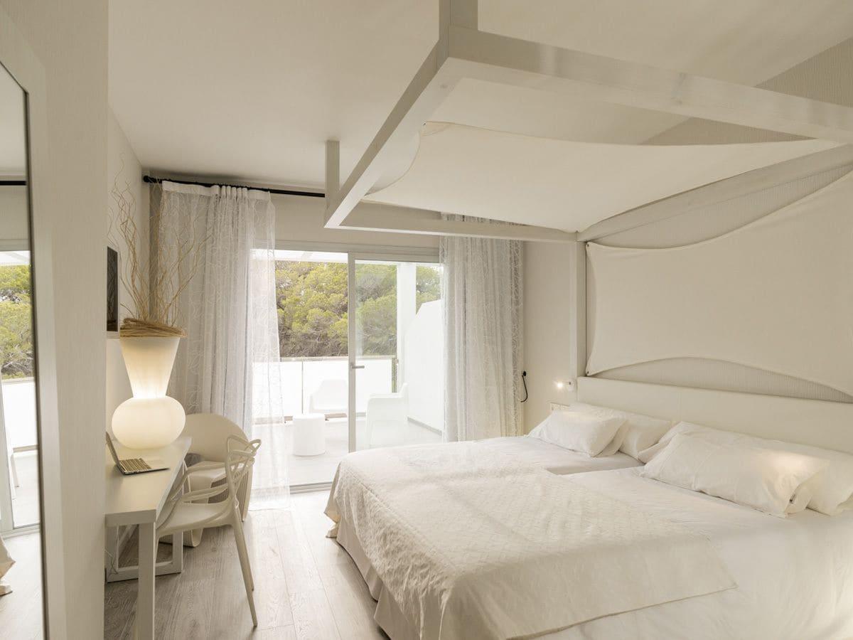 غرفة سوبيريور بسرير مزدوج أو سريرين منفصلين بشرفة، Blanco Hotel Formentera 3/10