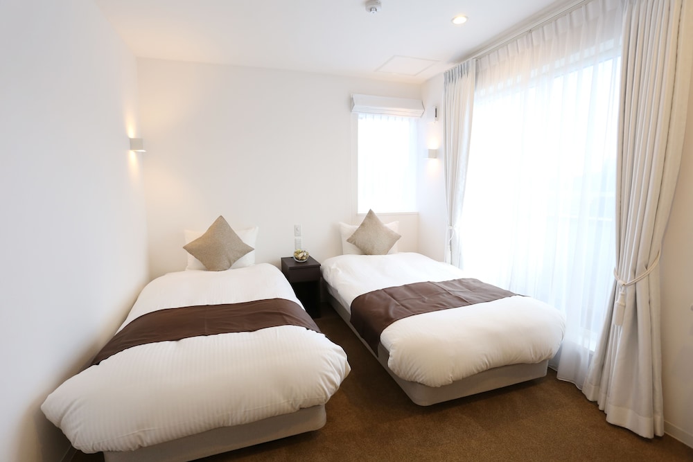 Bliss Lodging 11/44