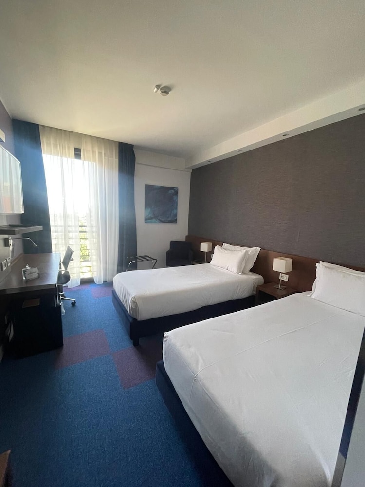 Gp Hotel 12/32