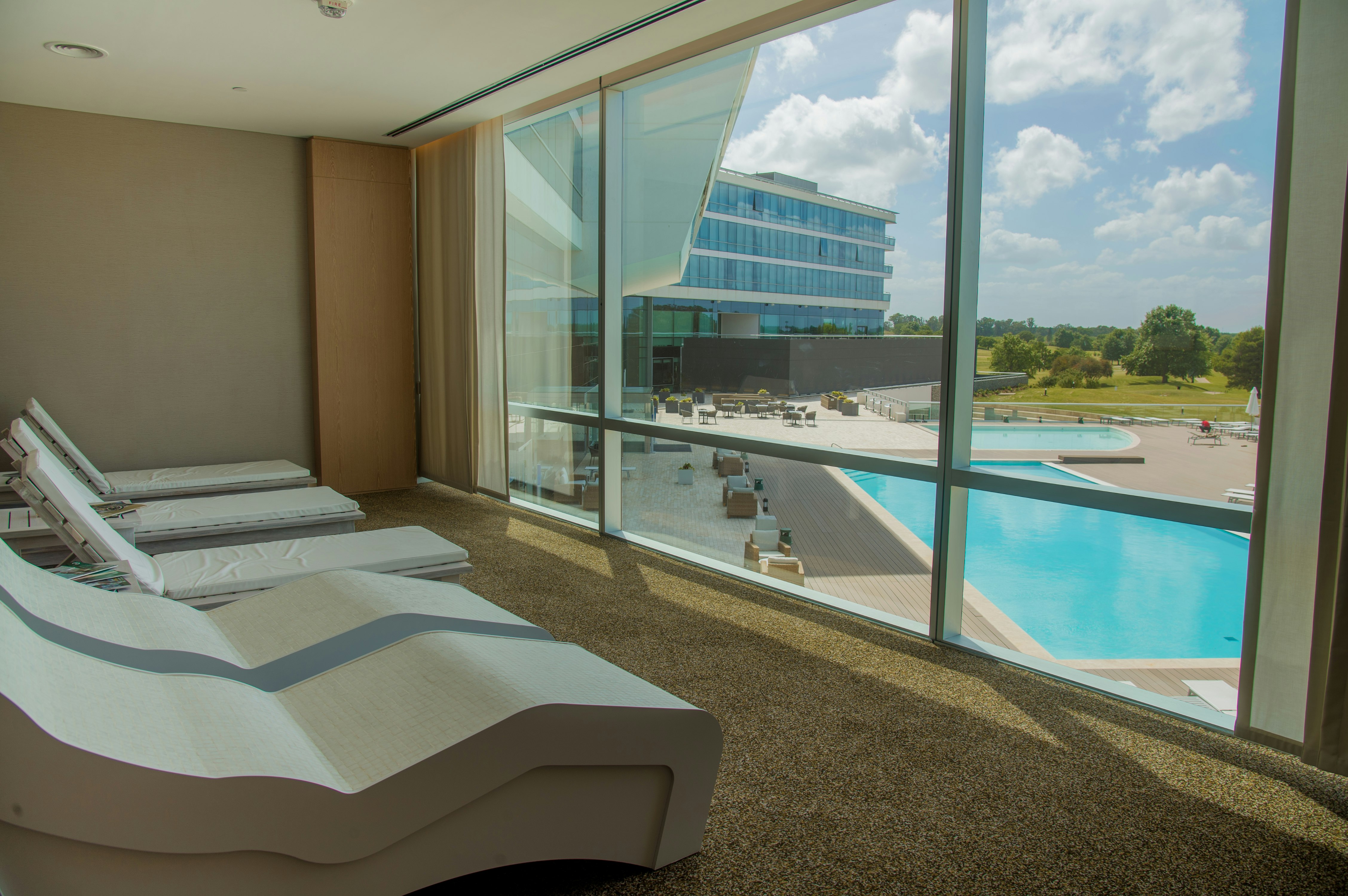 Hilton Pilar 31/80