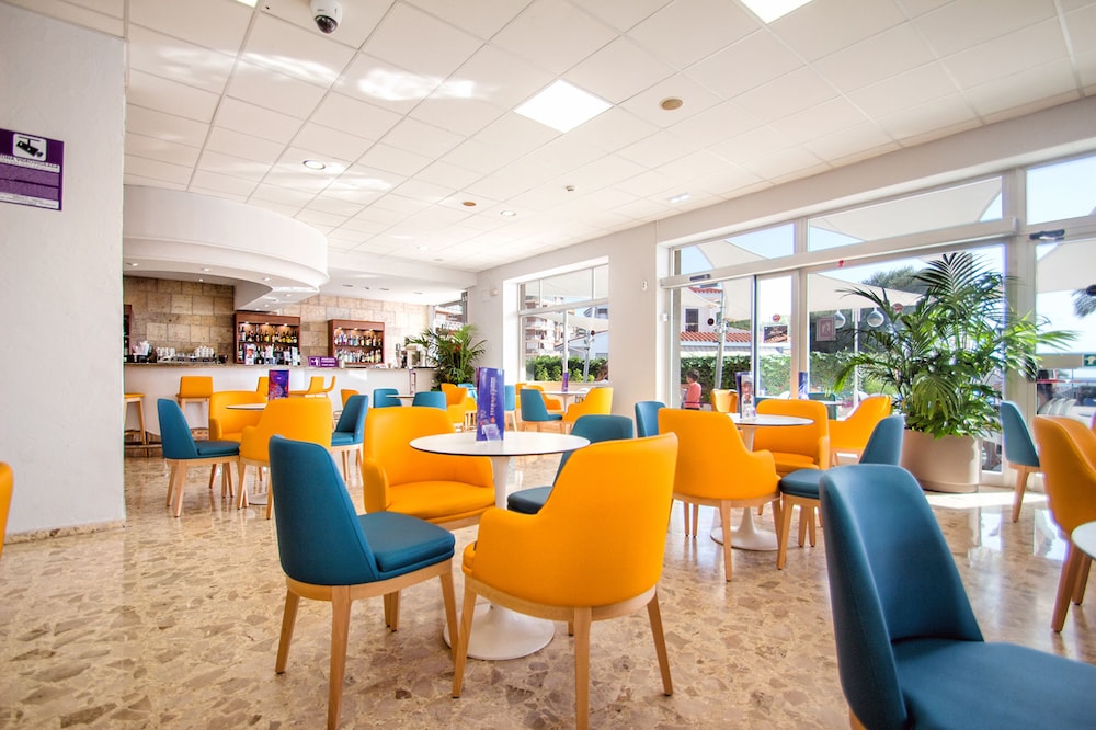 Hotel Servigroup Trinimar 34/48