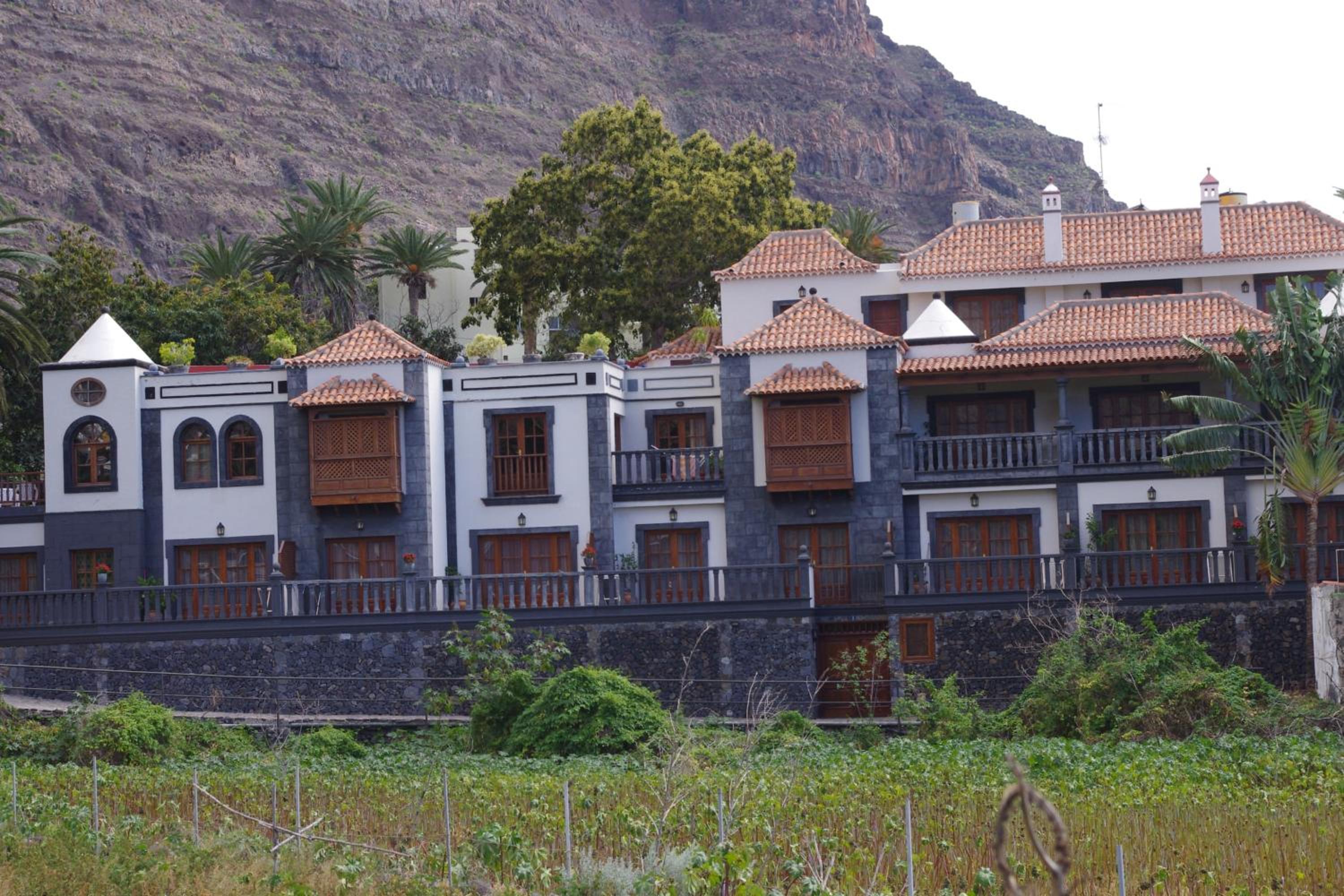 Apartamentos Barbolan y La Roseta 1/33