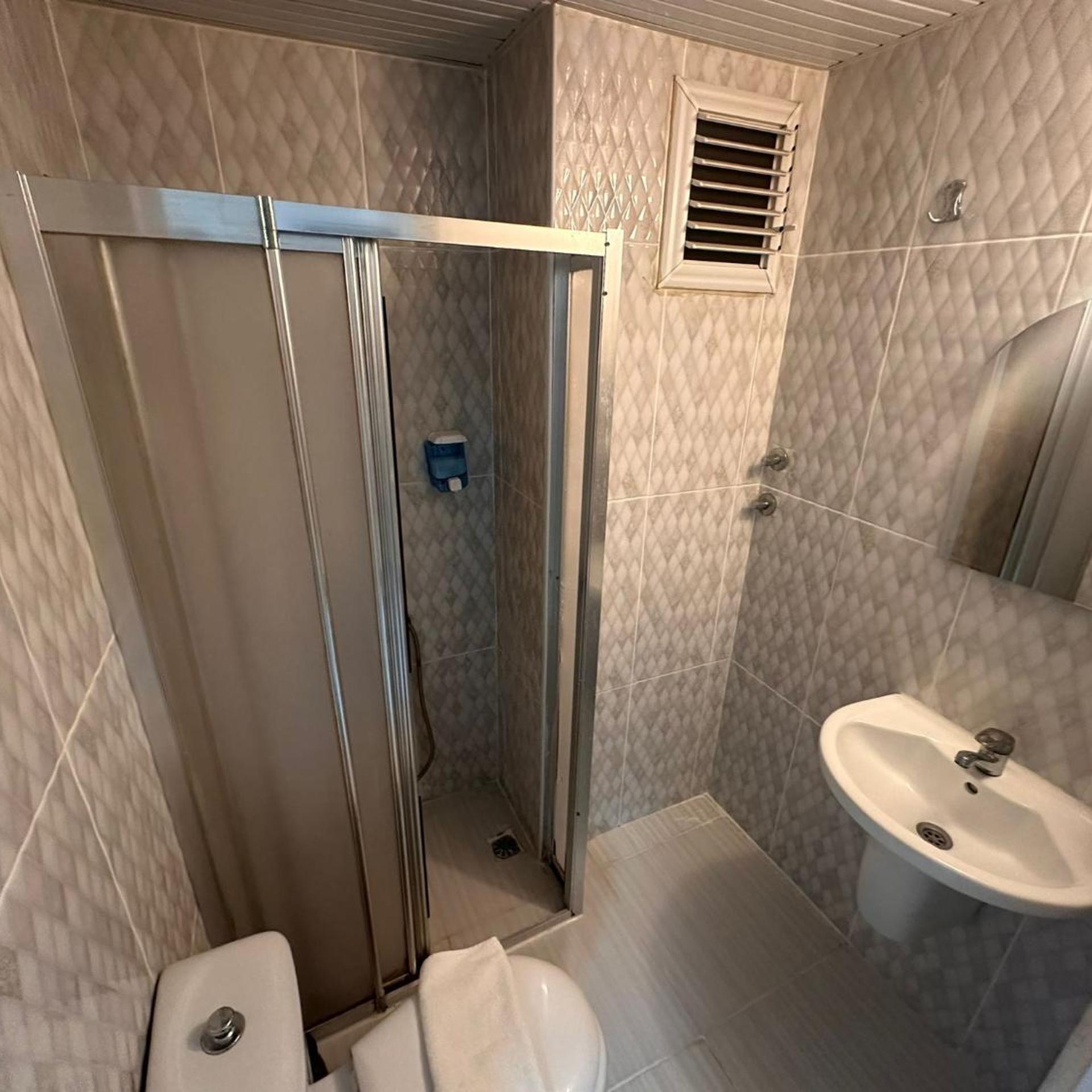 Royal Ezel Hotel 47/50