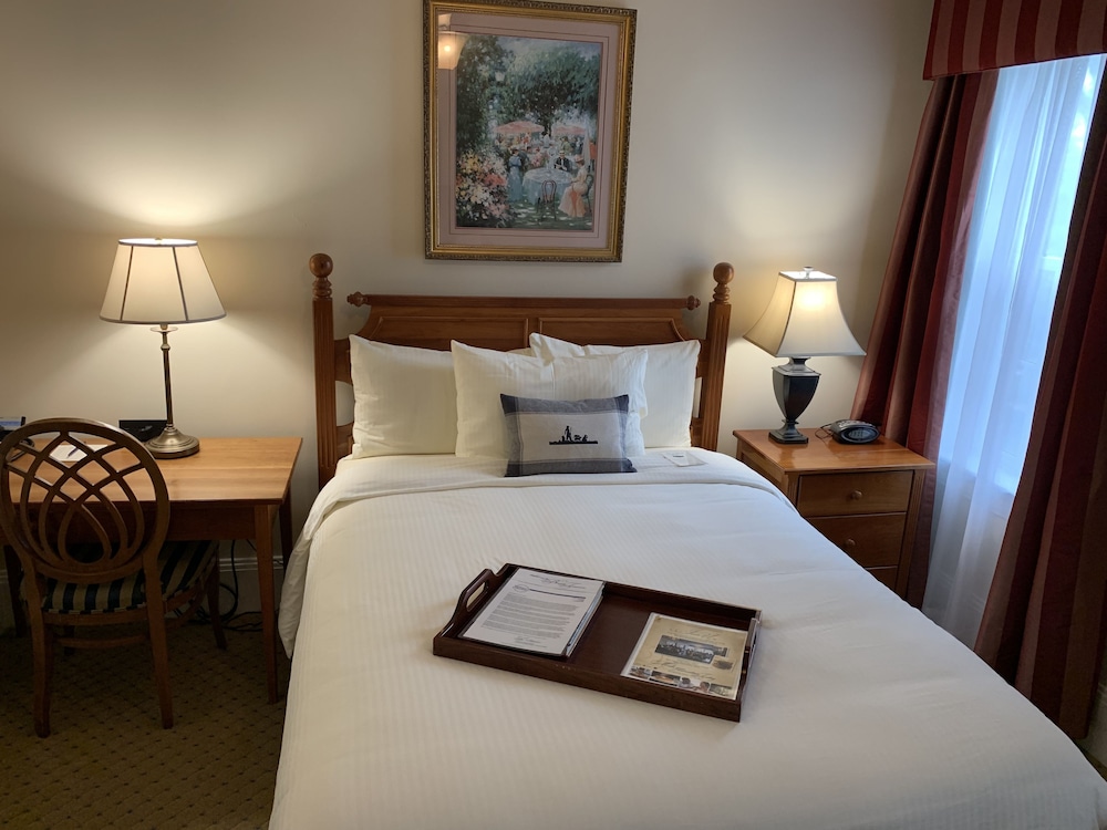 Historic Boone Tavern Hotel and Restaurant 13/69