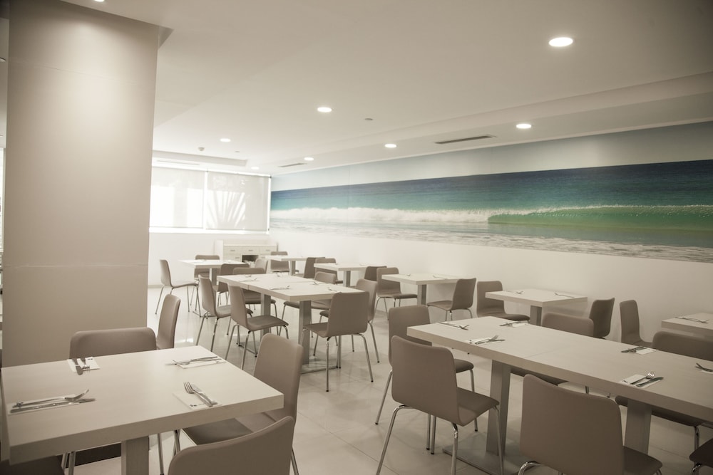 Globales Panama - Adults Only 22/32