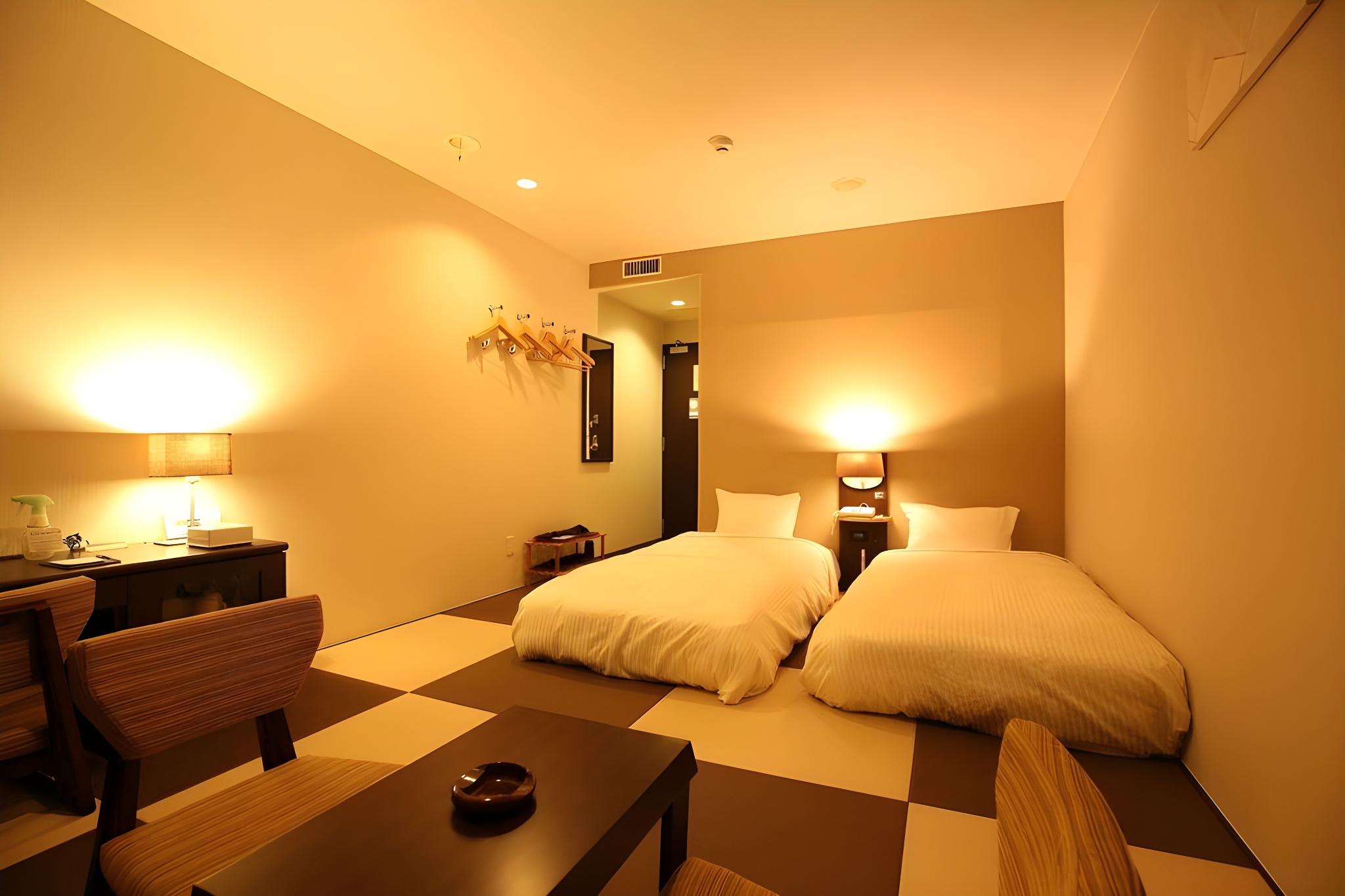 Futon Bed, 2 Low Beds