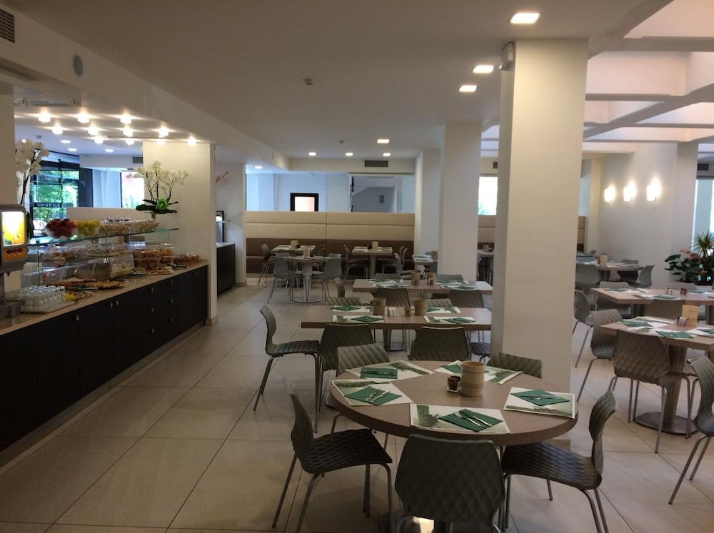Hotel Residence Holiday 60/76
