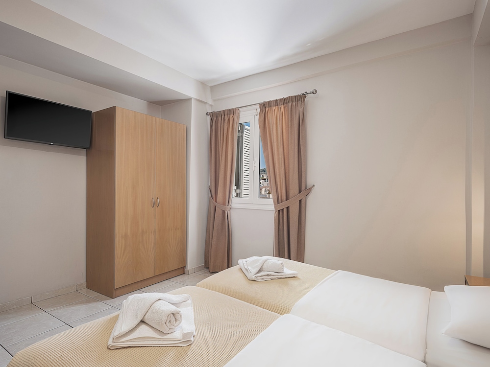 Theofilos Hotel 11/49