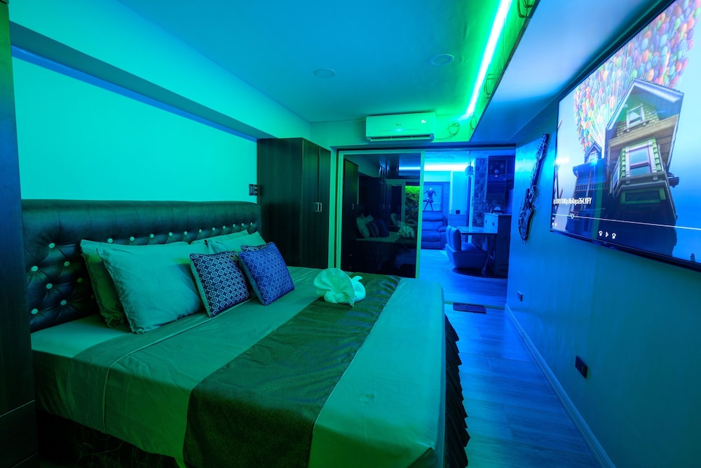Clockworkorange Luxury Suites 45/72