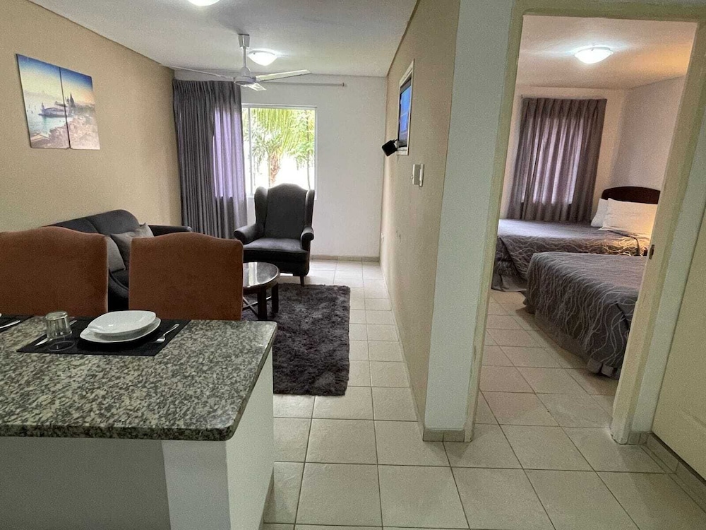 Terranova Suites 44/44