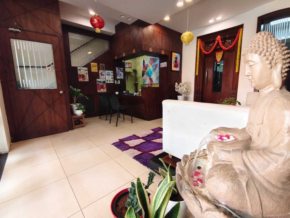 OYO Rooms off Aurobindo Ashram 5/65
