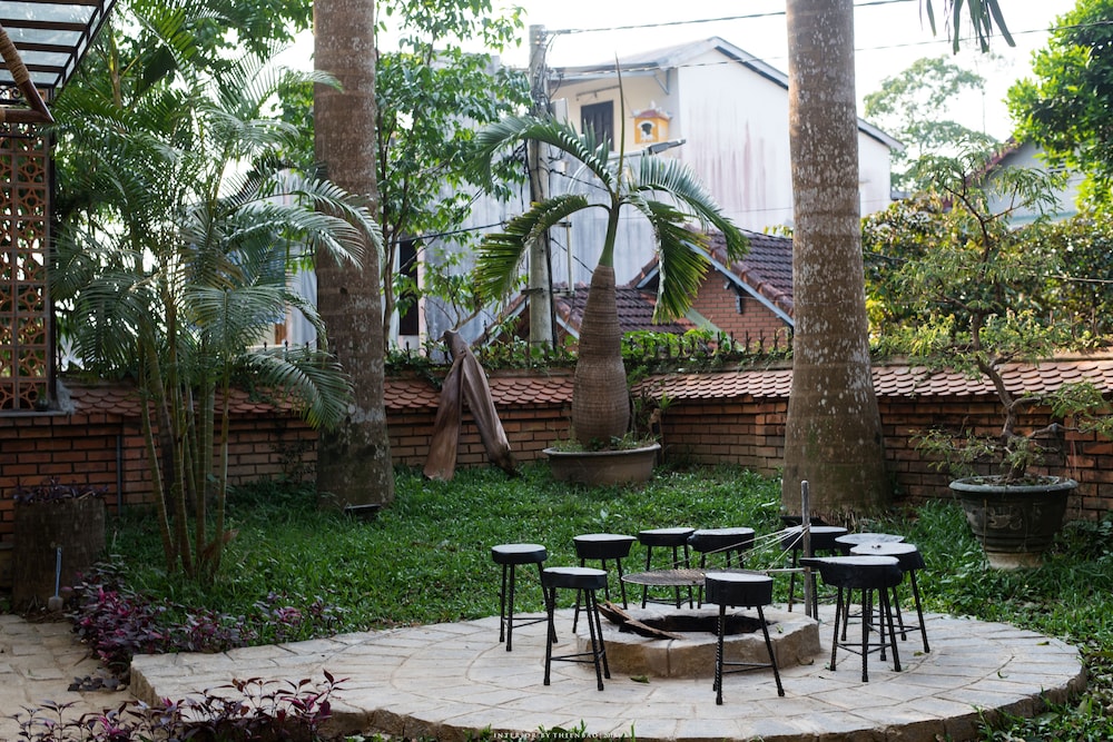 Spring Garden Villa 74/79