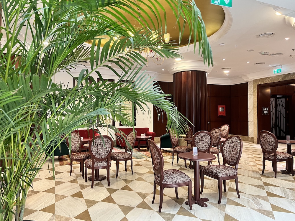 City Seasons Suites Dubai 47/60
