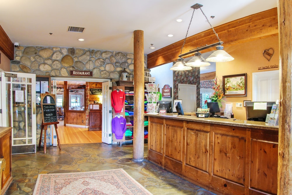 Cambria Pines Lodge 6/41