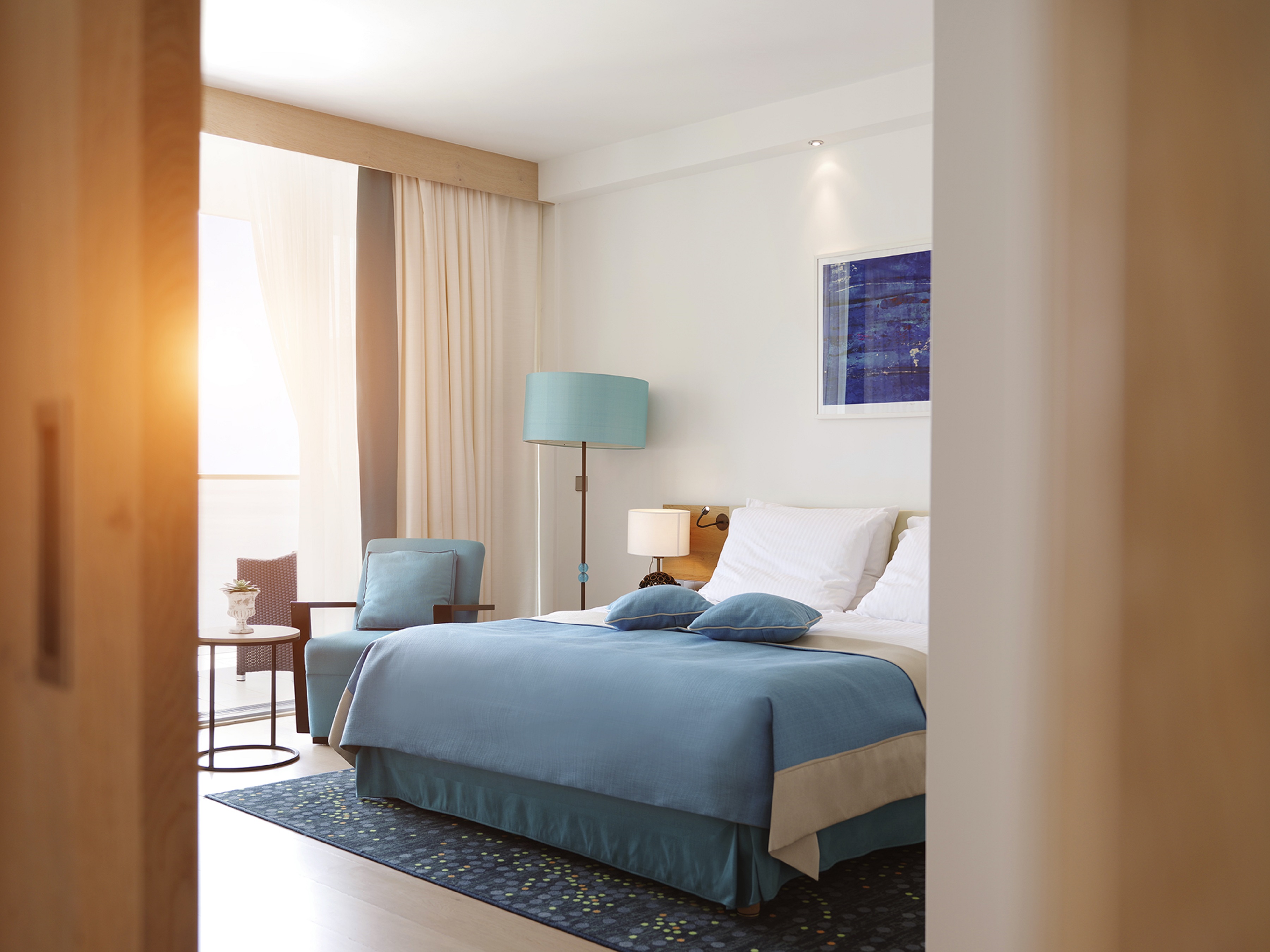 DELUXE, SUITE