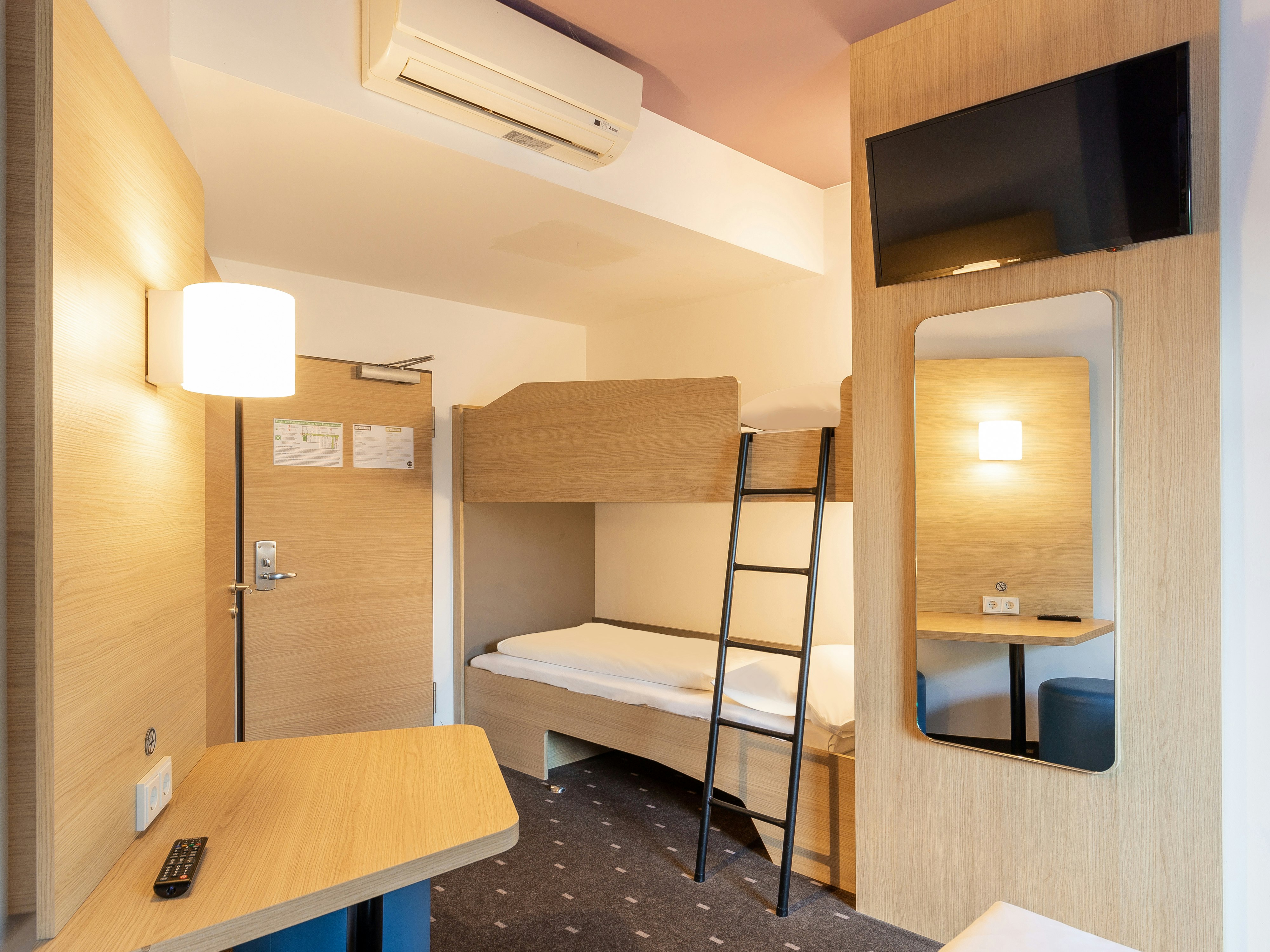 B&B Hotel Dusseldorf-Airport 28/30