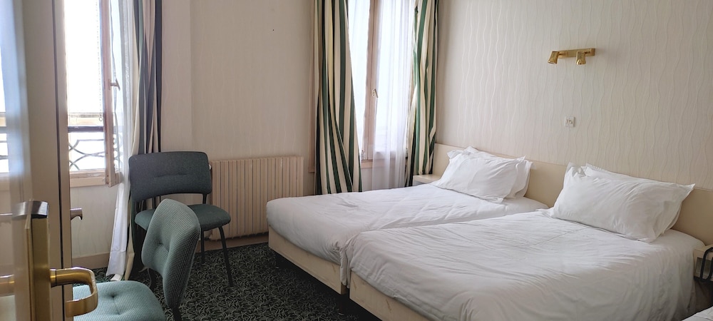 GRAND HOTEL DU HAVRE 28/74