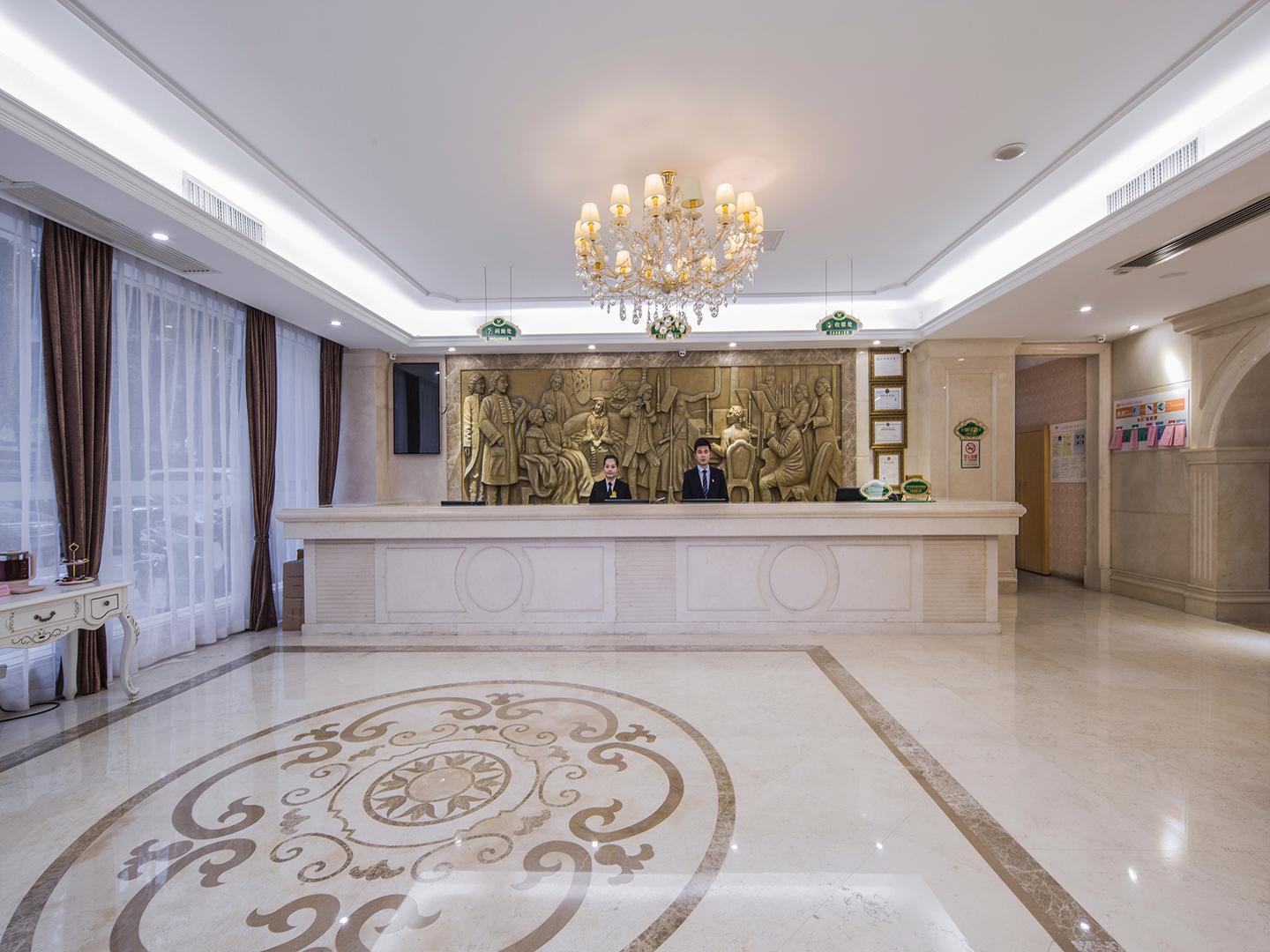Vienne Hotel (Nanning Qingxiu Mountain)، نانينغ 8/33