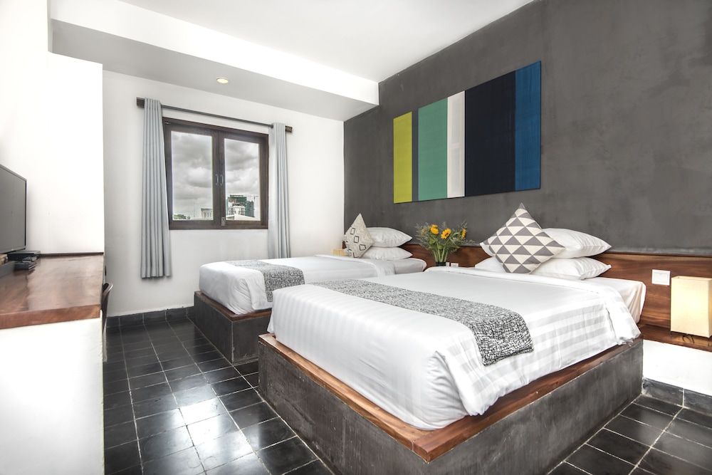 SUPERIOR, TWIN BEDS