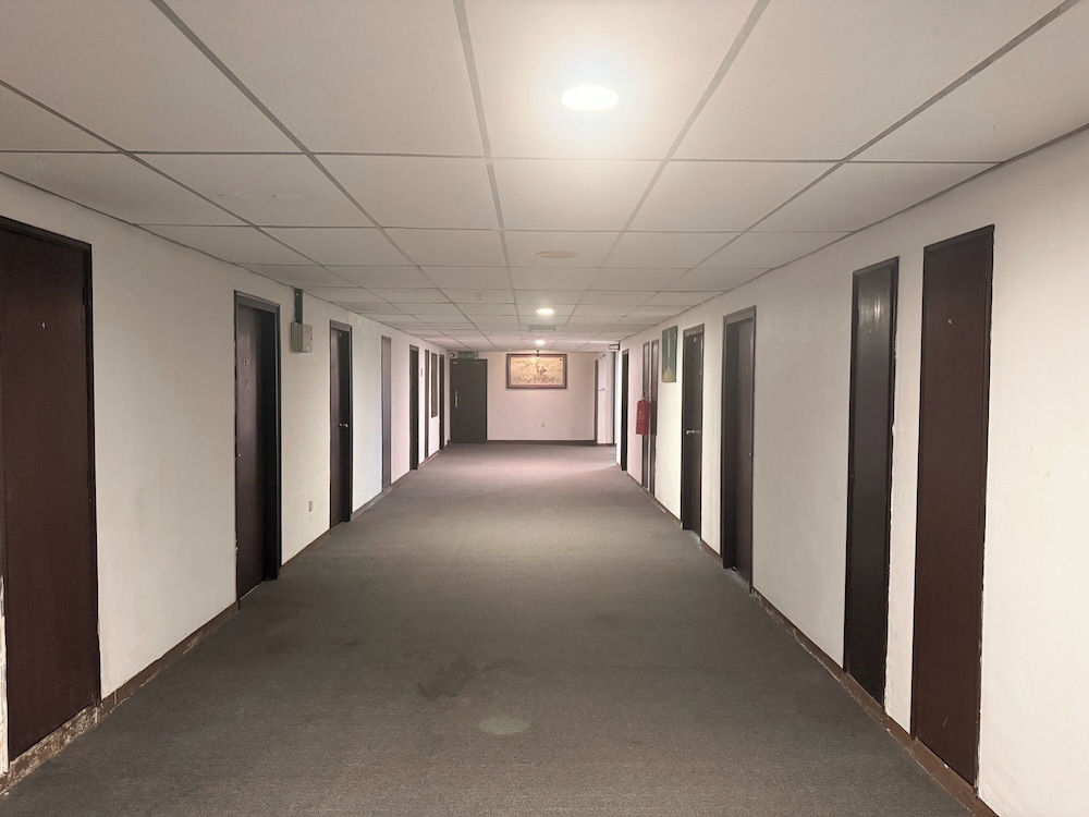 Anika Inn 39/44