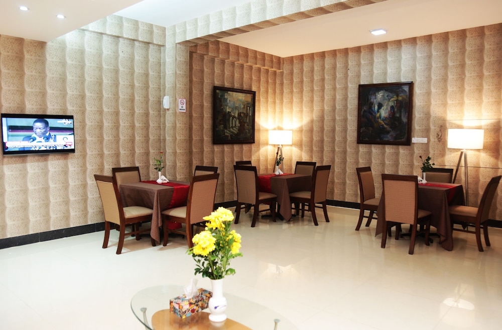 Civic Inn Uttara 40/47