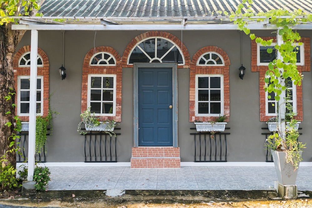 Phuket Nonnita Boutique Resort 9/69