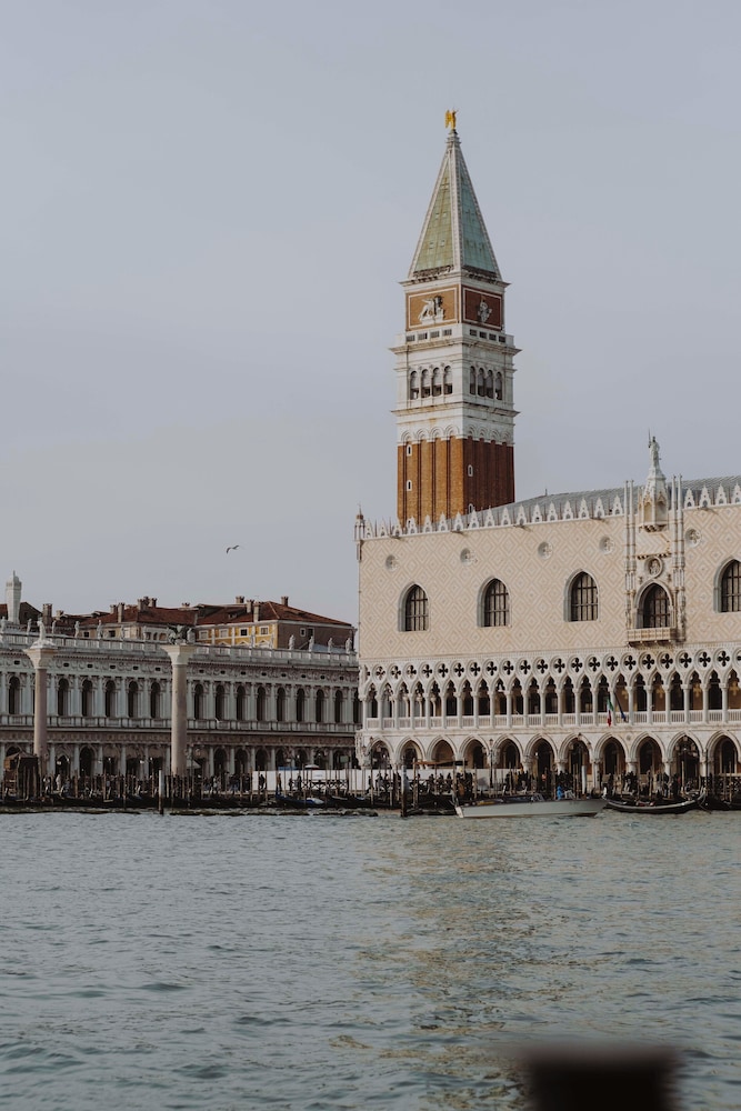 Ca Della Scimmia 42/50