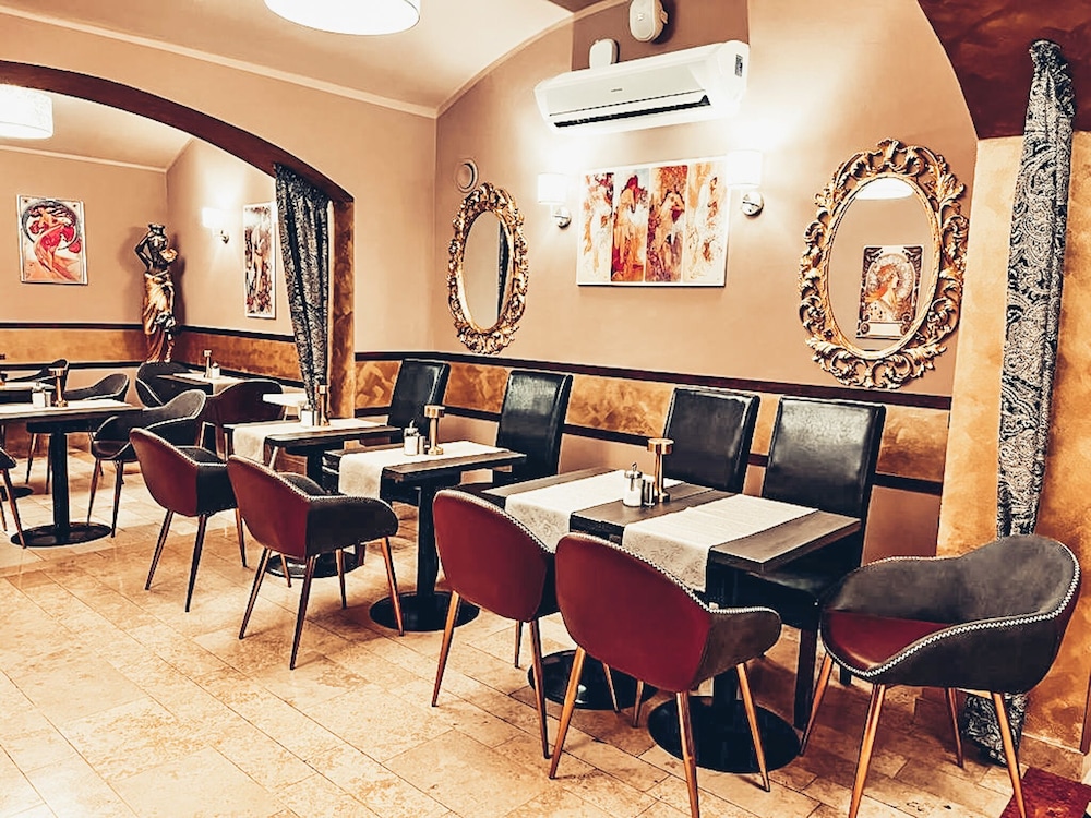 Alfons Boutique Hotel 61/75