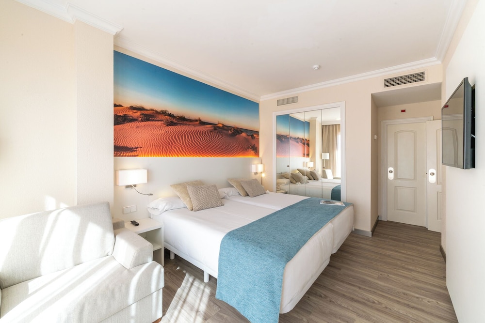 Classic, Twin Beds, Garden Area