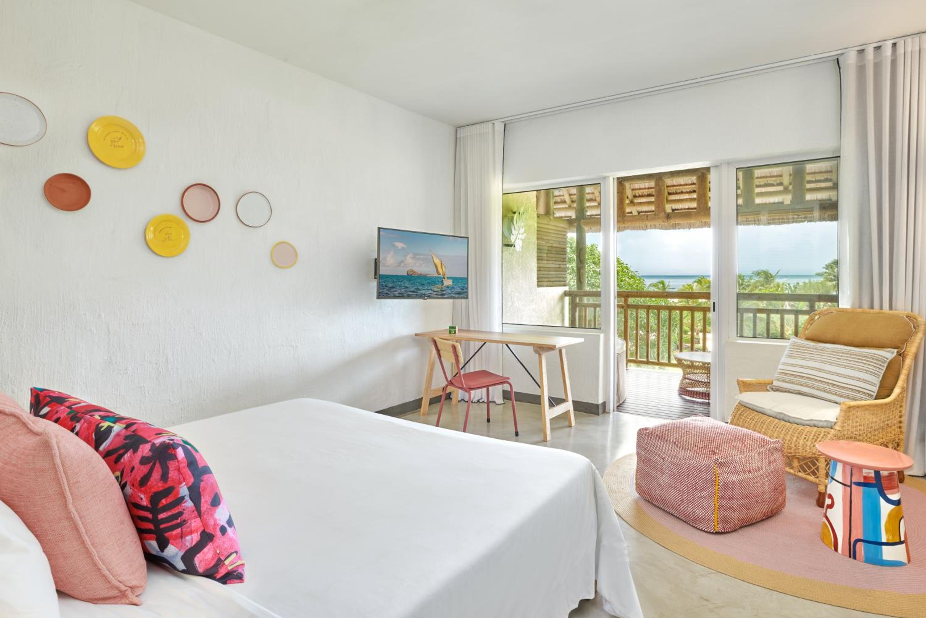 Junior Suite, Privilege, Queen Bed, Sea View, Adult Only
