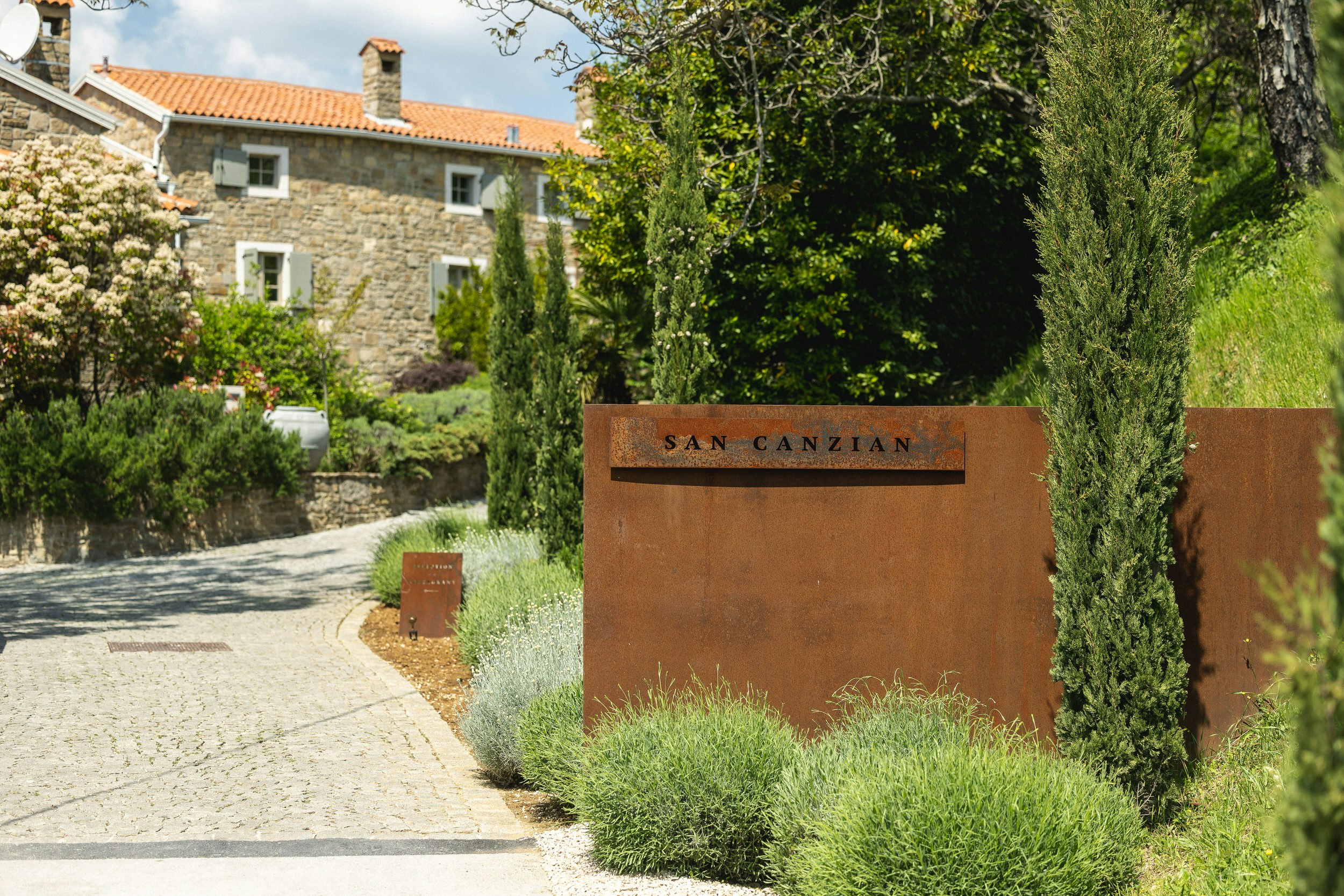 San Canzian Hotel & Residences 68/78