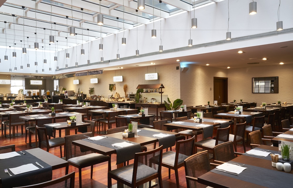 restaurant-cafeteria