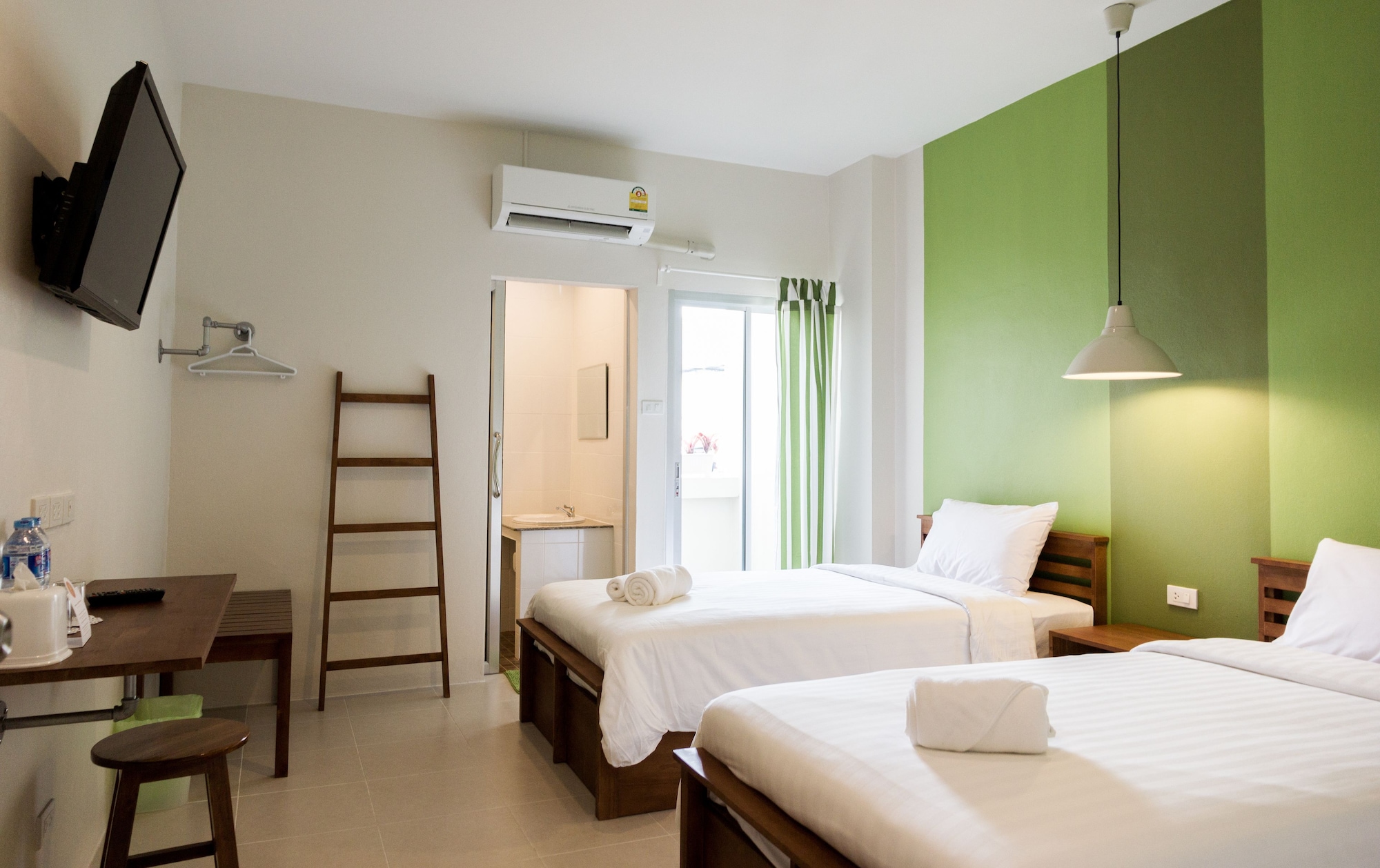 ROOM, TWIN BEDS, BALCONY