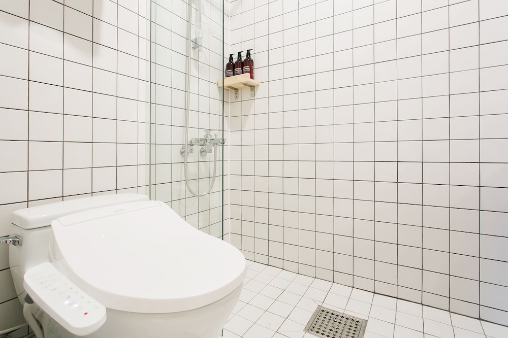 H Avenue Hotel Shinchon & Idae 26/50