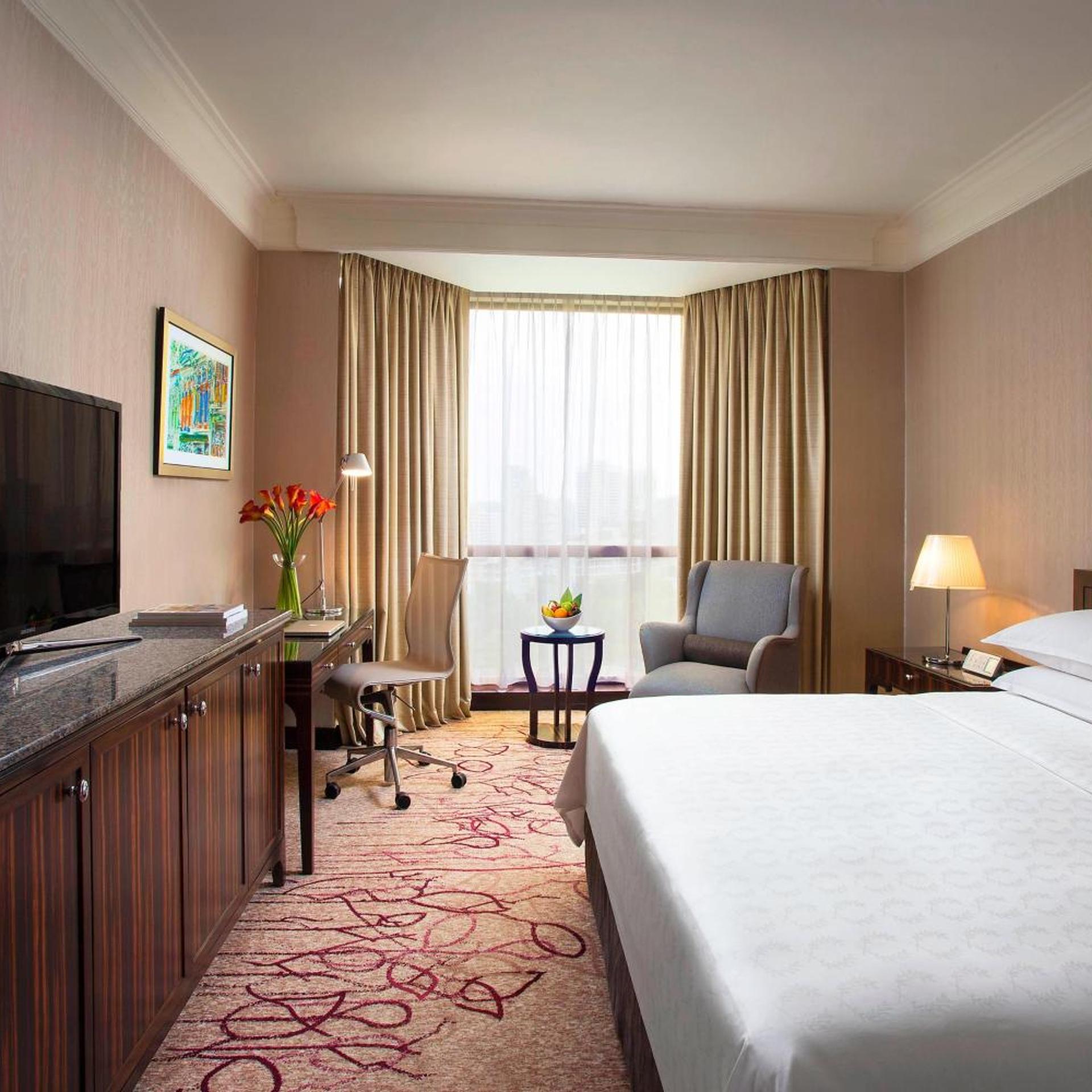 Sheraton, Club, King Bed, Executive Lounge Access, High Floor