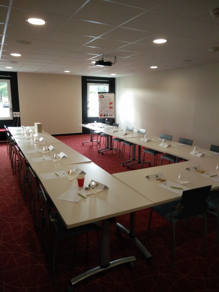 Ibis Styles Toulouse Blagnac Aeroport 57/68