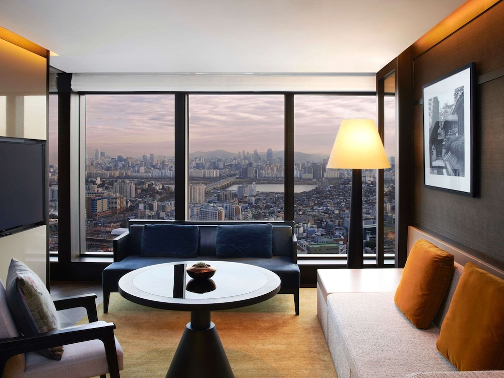GRAND HYATT SEOUL 40/67