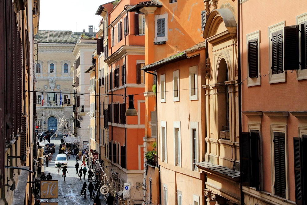 Rome Accommodation - Baullari 3/31